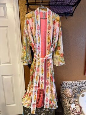 Aratta Goddess Kimono NWT one size Stunning!!